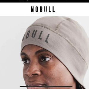 BLENDED MERINO WOOL SKULL CAP